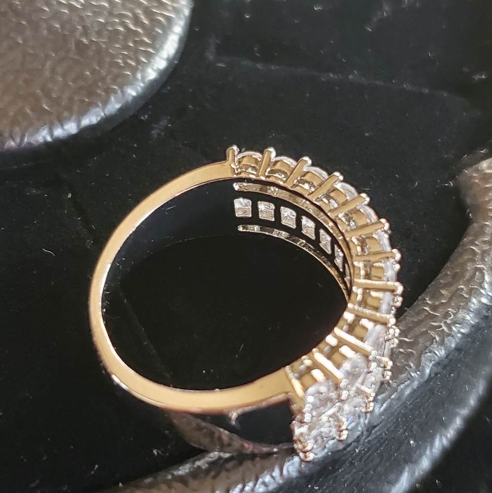 Two Beautiful Cocktail Rings size 8 - Picture 2 of 12